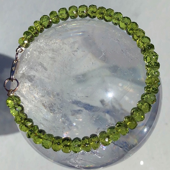 “Ganja Green” Authentic Peridot Gemstone Bracelet! - Picture 4 of 5